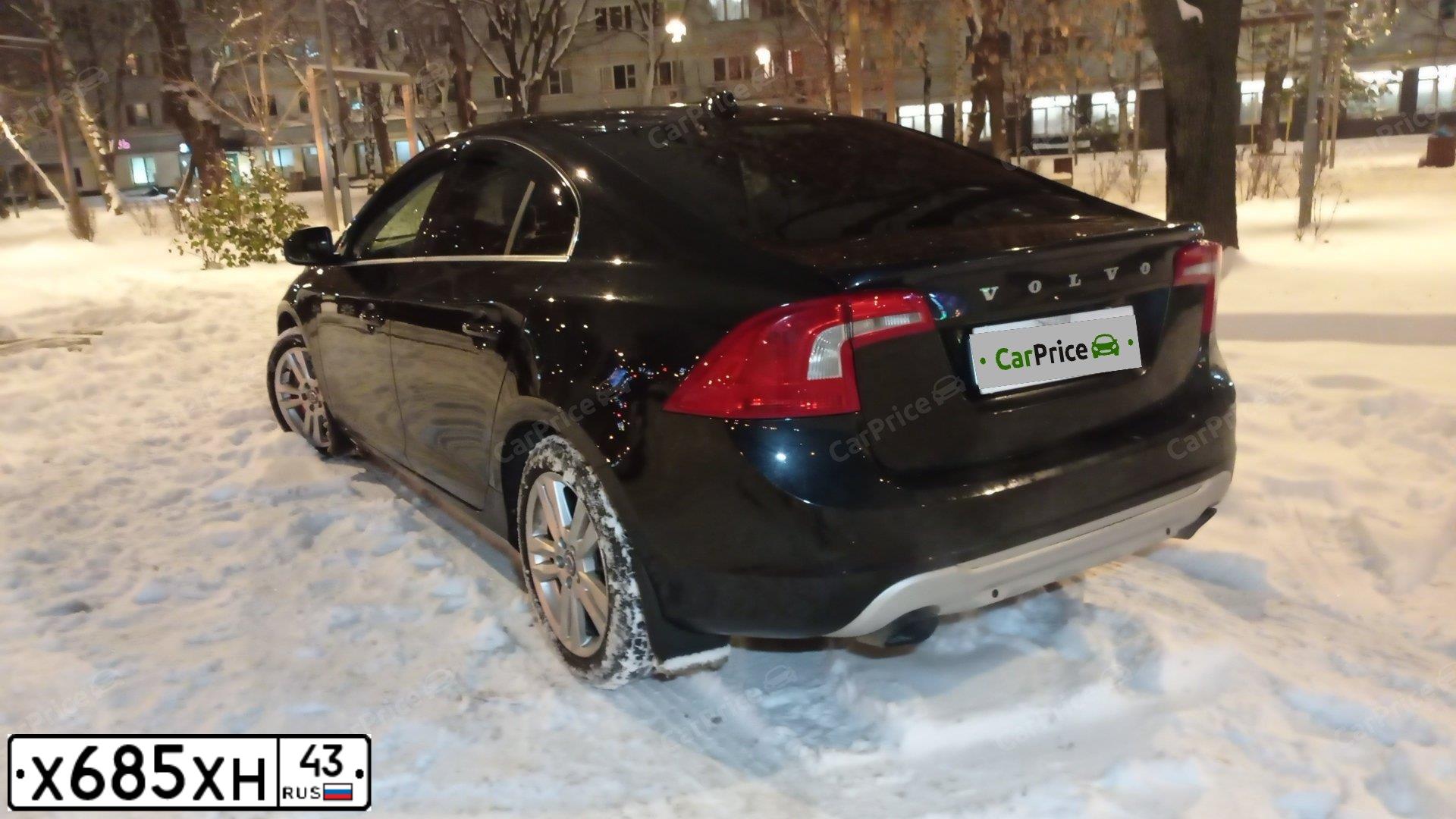 Фото автомобиля VOLVO S60, 2011 — госномер В686ВВ190. Цвет: ЧЕРНЫЙ