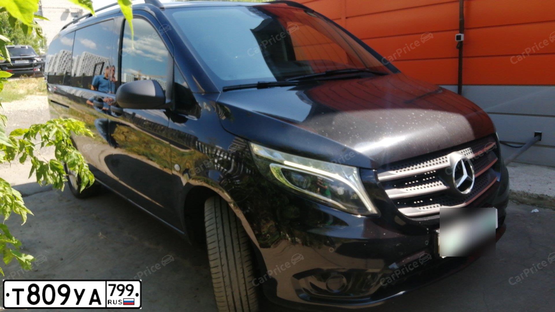 Фото автомобиля MERCEDES VITO, 2020 — госномер Т809УА799. Цвет: ЧЕРНЫЙ
