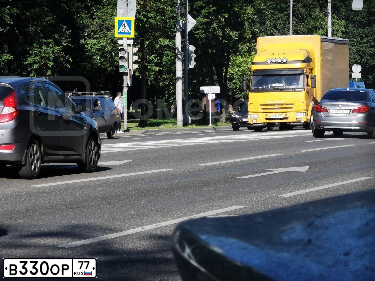 Фото автомобиля BMW SERIE 5, 2013 — госномер О759ВЕ716. Цвет: Серый