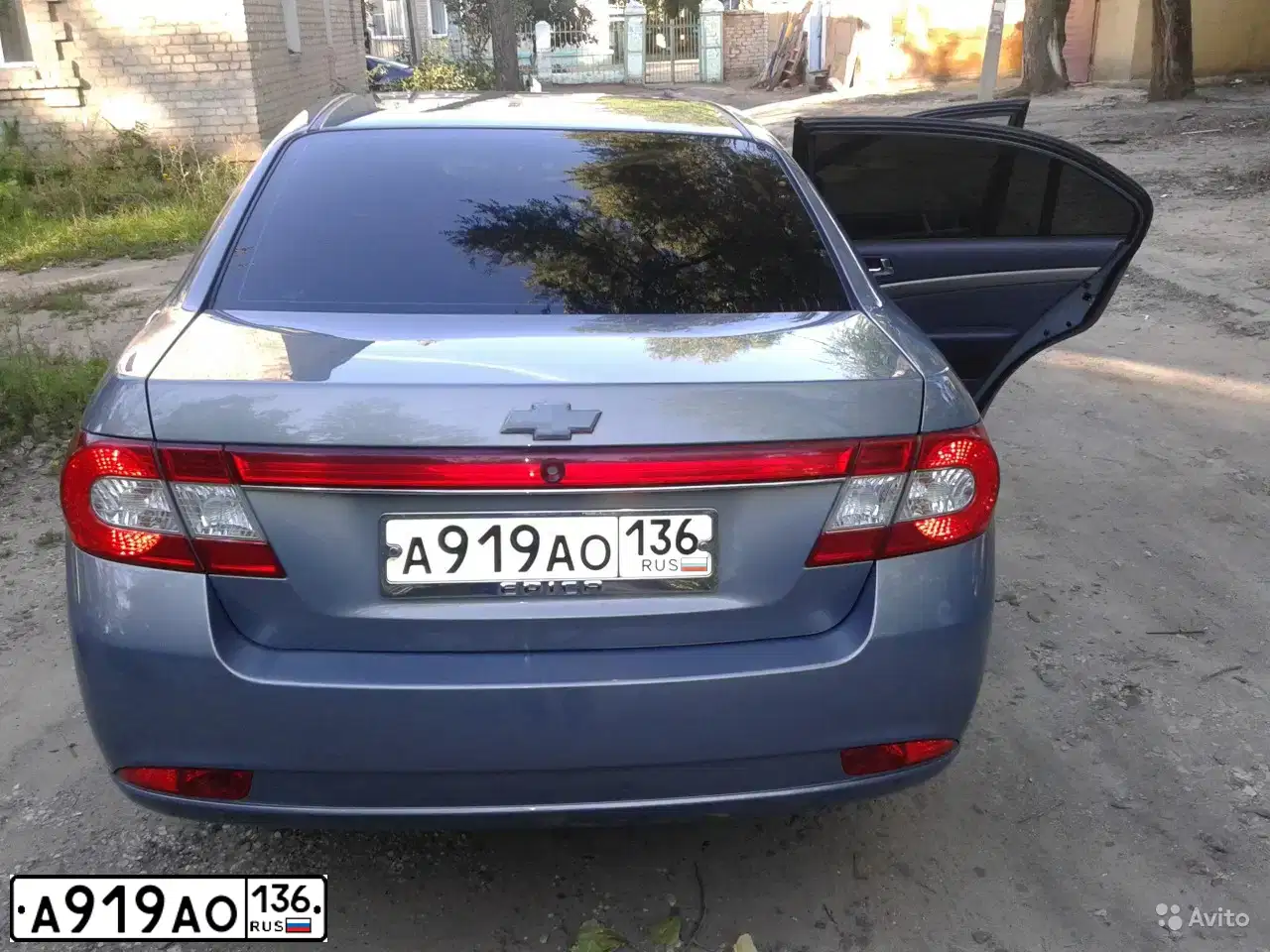 Фото автомобиля CHEVROLET EPICA, 2012 — госномер У613АХ48. Цвет: СЕРЫЙ