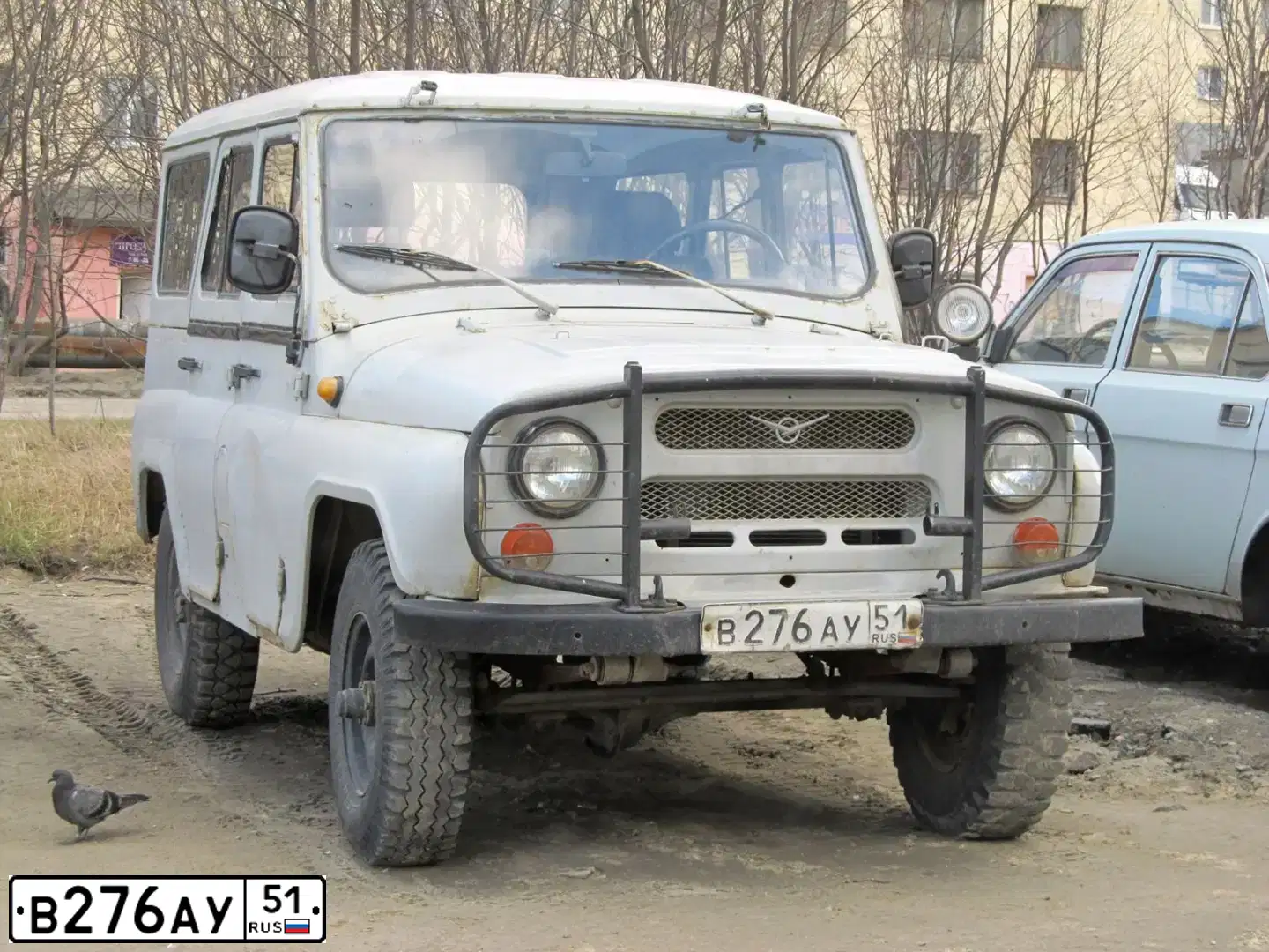Фото автомобиля UAZ 3151 / HUNTER, 1999 — госномер В276АУ51. Цвет: БЕЛАЯ НОЧЬ