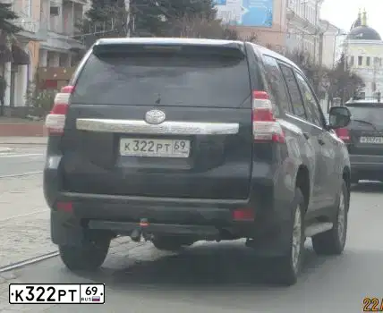 Фото автомобиля TOYOTA LANDCRUISER, 2014 — госномер К322РТ69. Цвет: ЧЕРНЫЙ