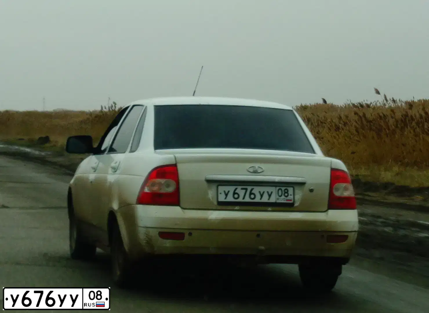 Фото автомобиля LADA 2170 PRIORA, 2012 — госномер У676УУ08. Цвет: БЕЛЫЙ