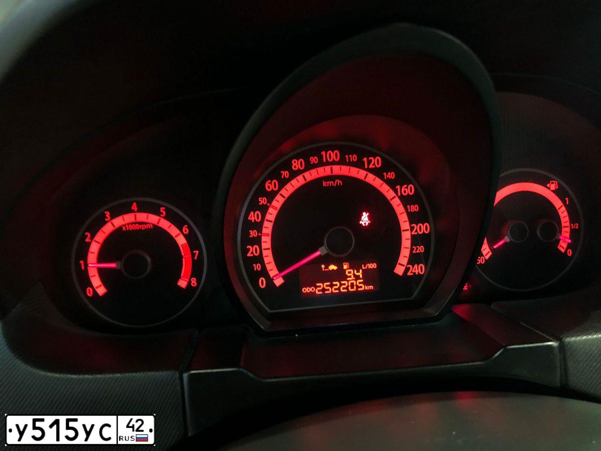 Фото автомобиля KIA CEED, 2010 — госномер Н063ВР70. Цвет: СЕРЕБРИСТЫЙ