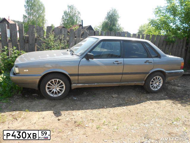 Фото автомобиля AUDI 90, 1985 — госномер М519КВ159. Цвет: СЕРЫЙ