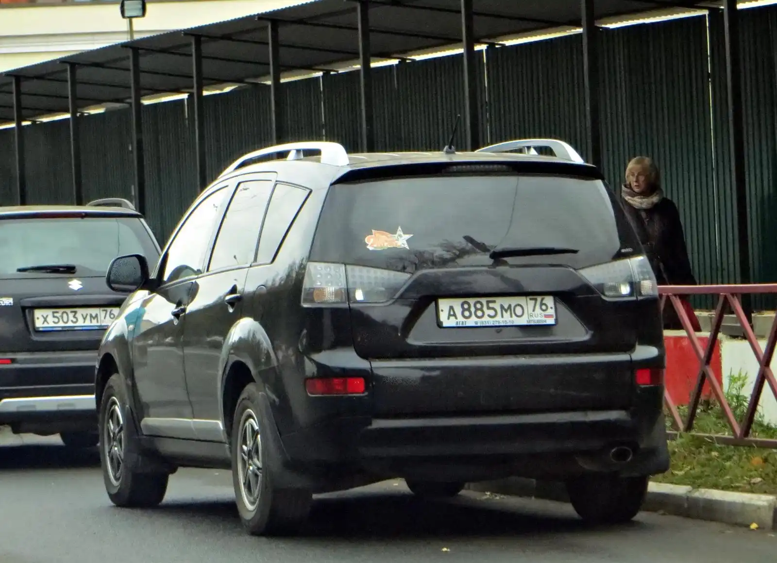 Фото автомобиля MITSUBISHI OUTLANDER, 2007 — госномер С547ВР152. Цвет: ЧЕРНЫЙ