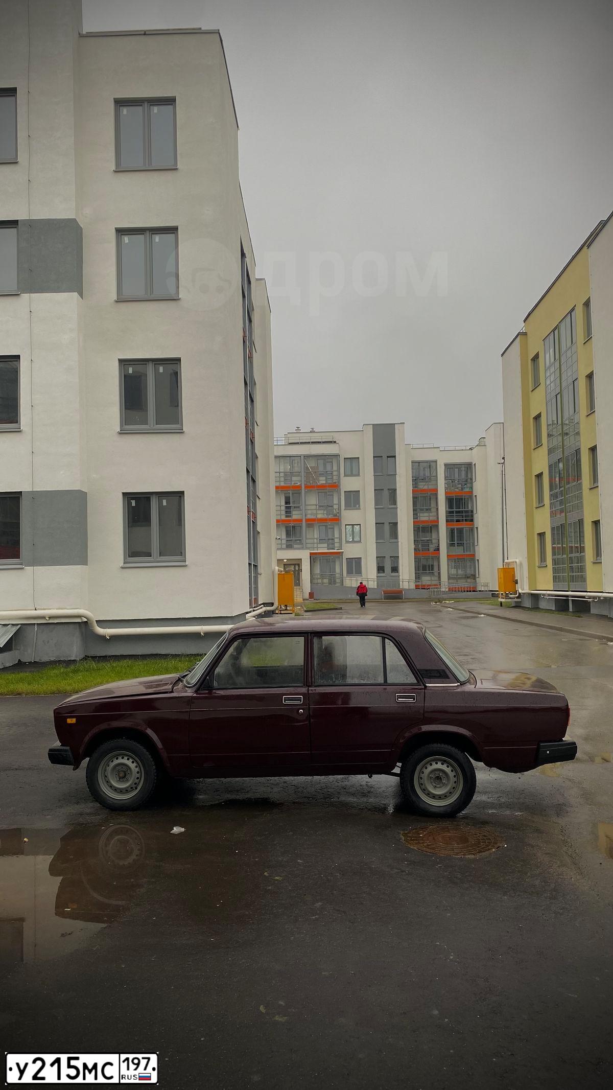 Фото автомобиля LADA 2105, 2006 — госномер У215МС197. Цвет: ВИШНЕВЫЙ ТЕМНЫЙ
