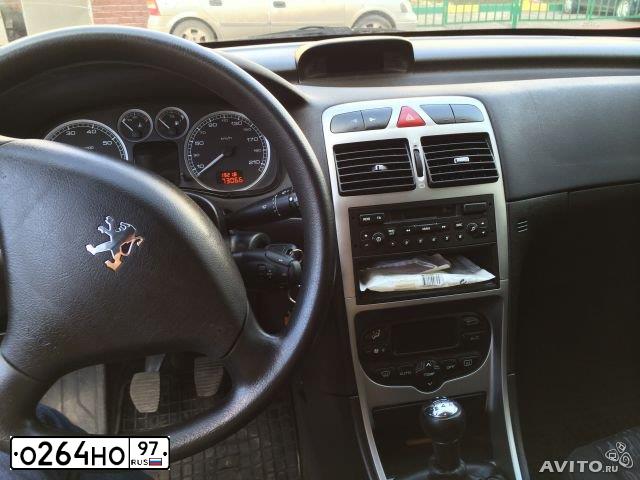 Фото автомобиля PEUGEOT 307, 2003 — госномер О264НО97. Цвет: КРАСНЫЙ