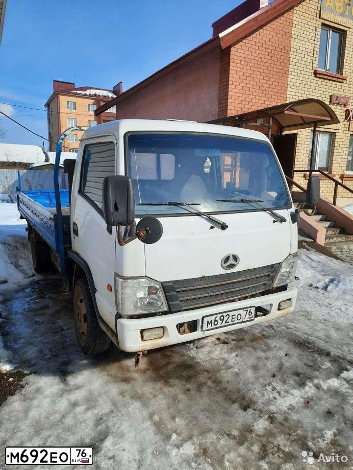 Фото автомобиля BAW FENIX 1044, 2011 — госномер О051ЕЕ77. Цвет: Белый