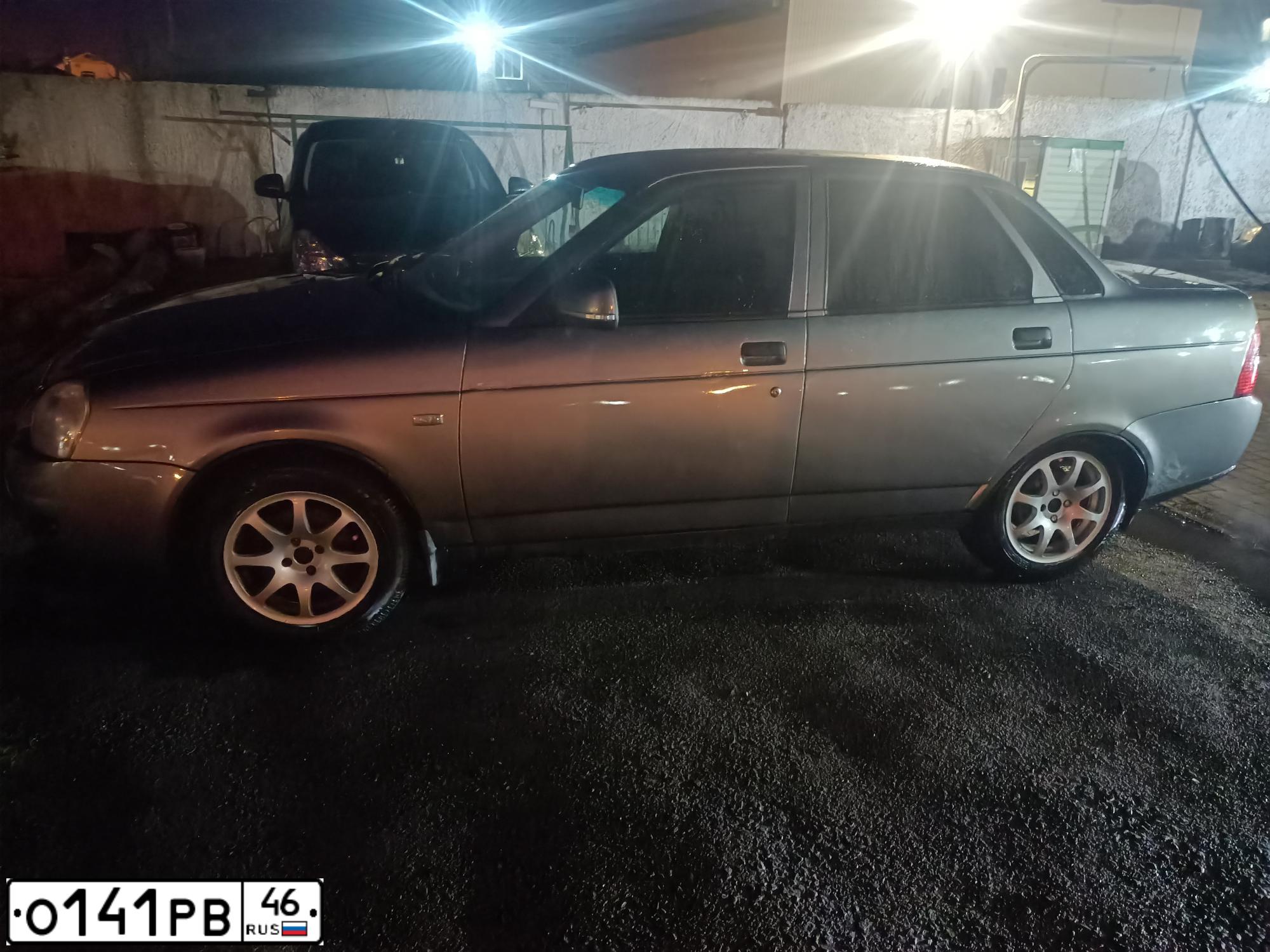 Фото автомобиля LADA 2170 PRIORA, 2008 — госномер О141РВ46. Цвет: СЕРО-БЕЖЕВЫЙ