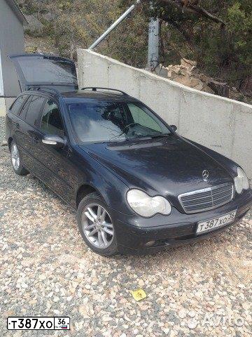 Фото автомобиля MERCEDES C-KLASSE, 2002 — госномер В838ТВ26. Цвет: СЕРЫЙ