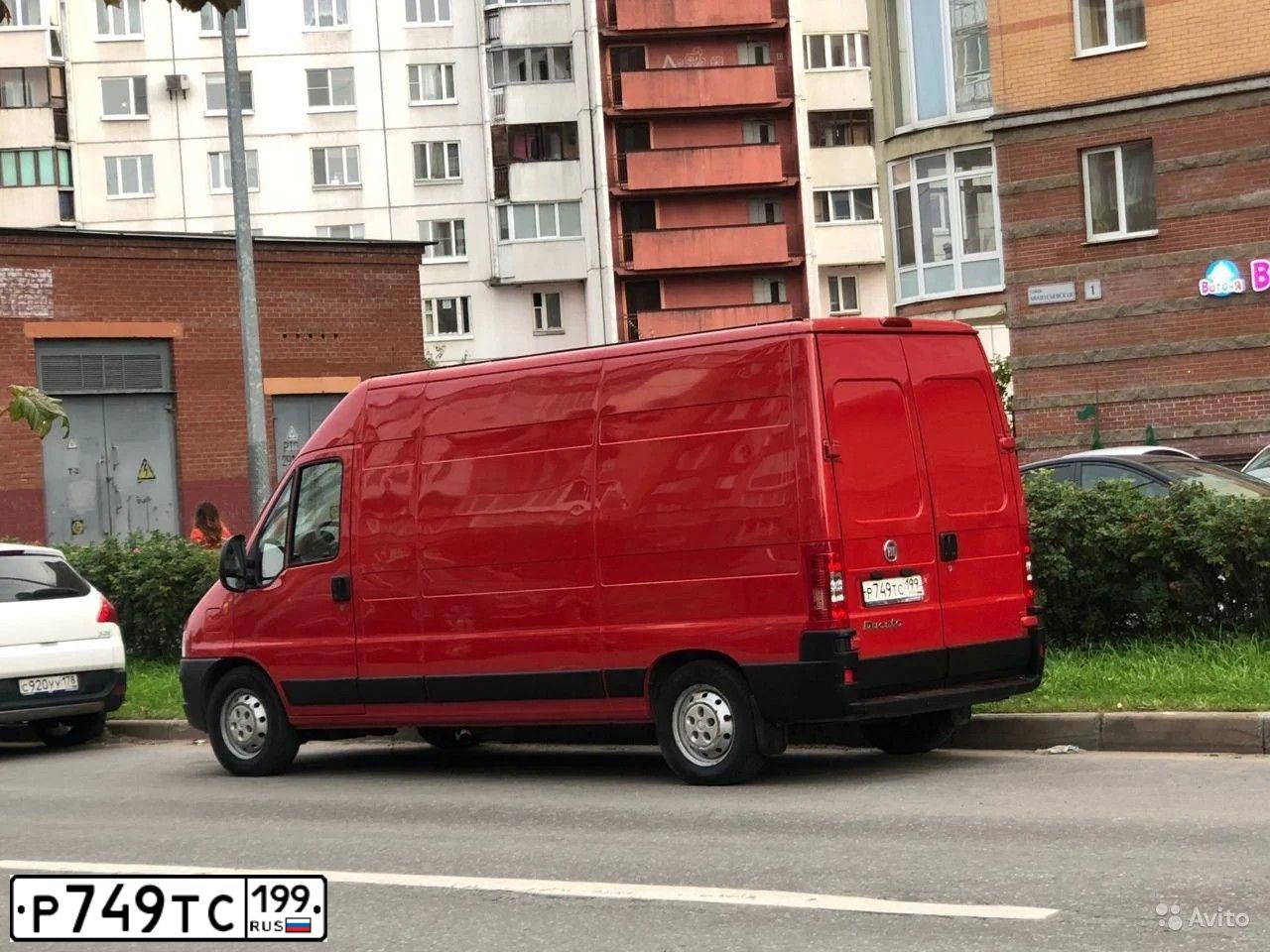 Фото автомобиля FIAT DUCATO, 2009 — госномер О515ЕК198. Цвет: Красный
