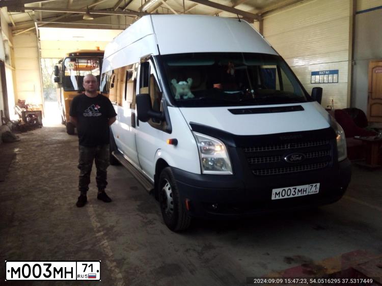 Фото автомобиля FORD TRANSIT, 2013 — госномер М003МН71. Цвет: Белый