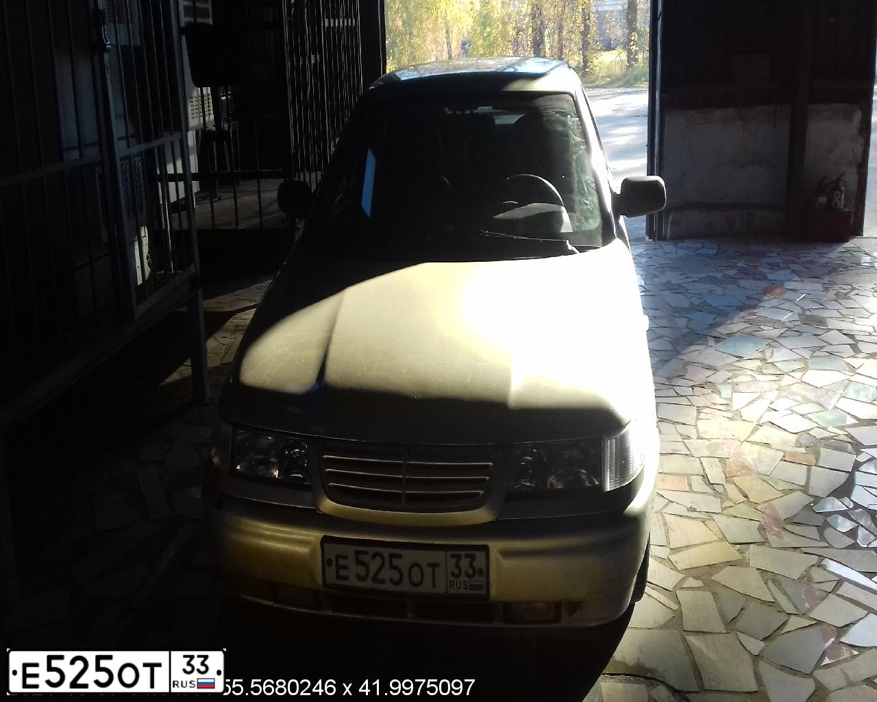 Фото автомобиля LADA 2110, 2004 — госномер Н101СР33. Цвет: СЕРЕБРИСТО-БЕЖЕВЫЙ