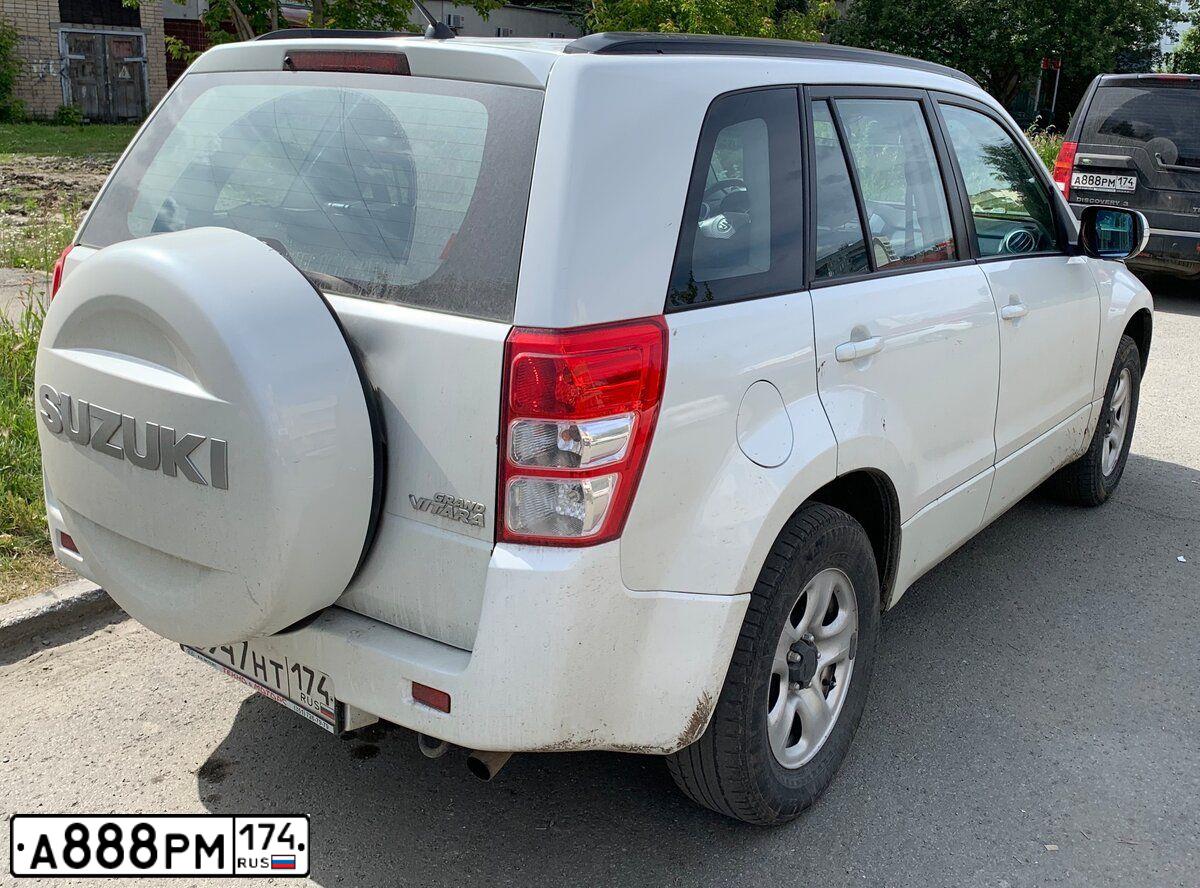 Фото автомобиля LANDROVER DISCOVERY, 2007 — госномер А888РМ174. Цвет: СИНИЙ