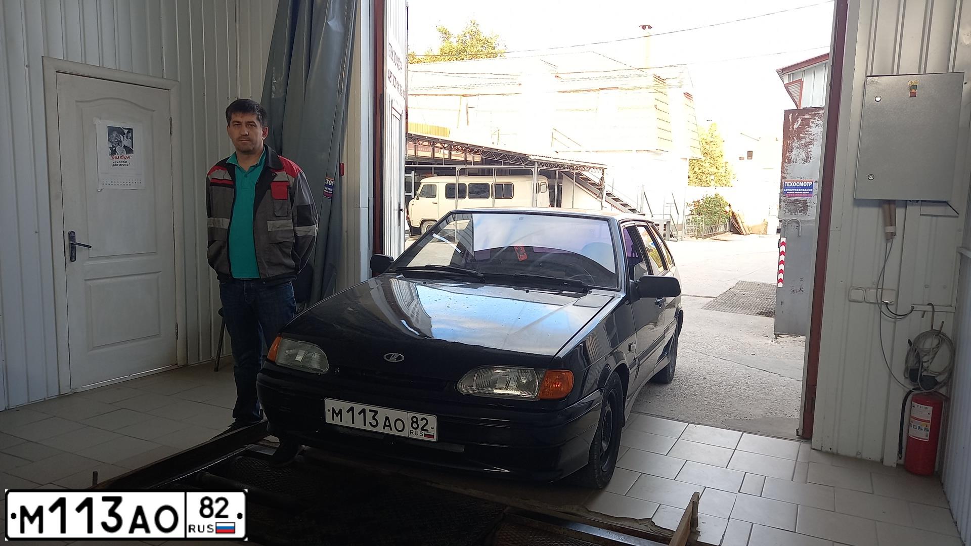 Фото автомобиля LADA 2114, 2005 — госномер Н772ХА82. Цвет: ЧЕРНЫЙ