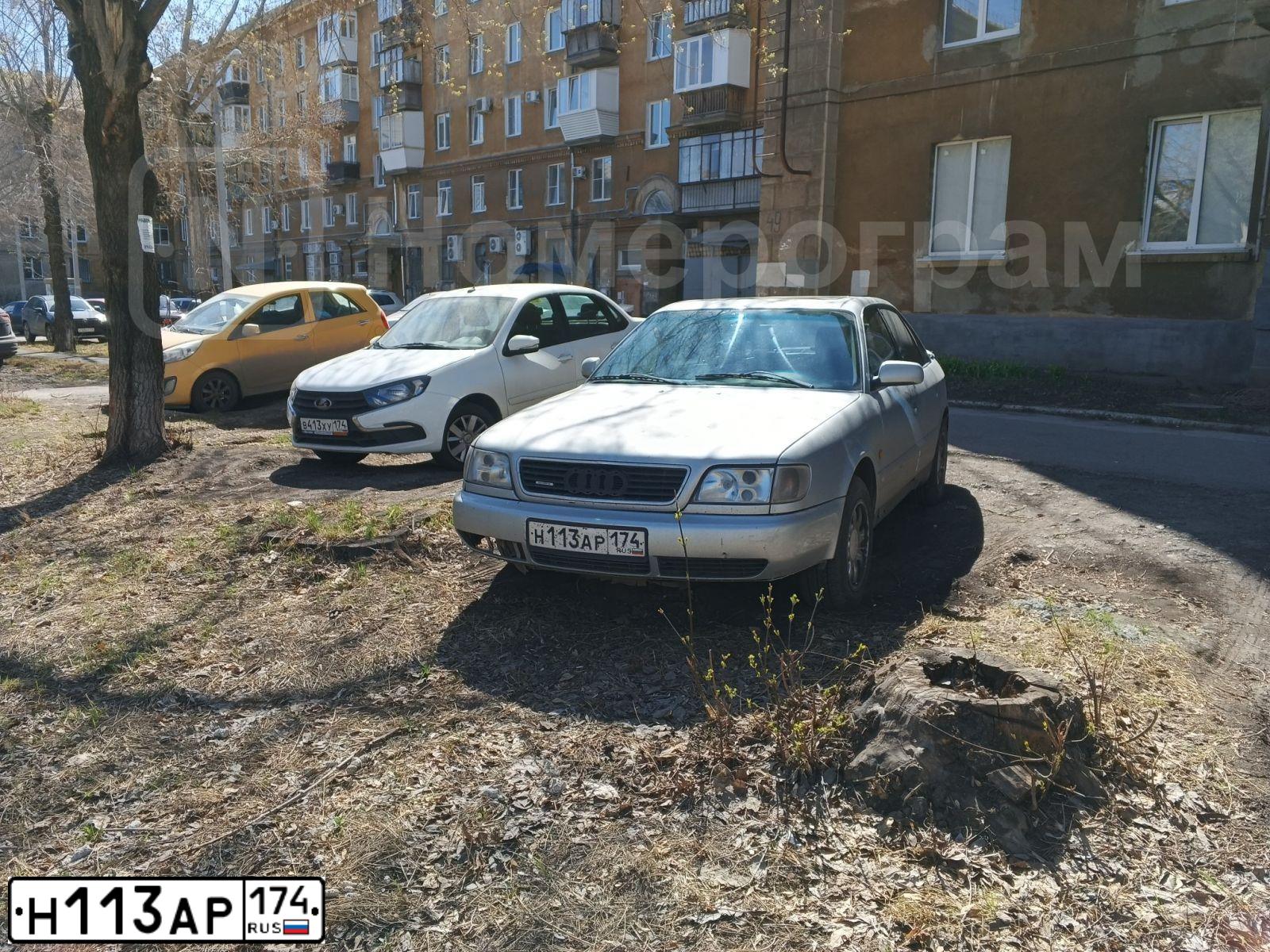 Фото автомобиля AUDI, 1991 — госномер Н113АР174