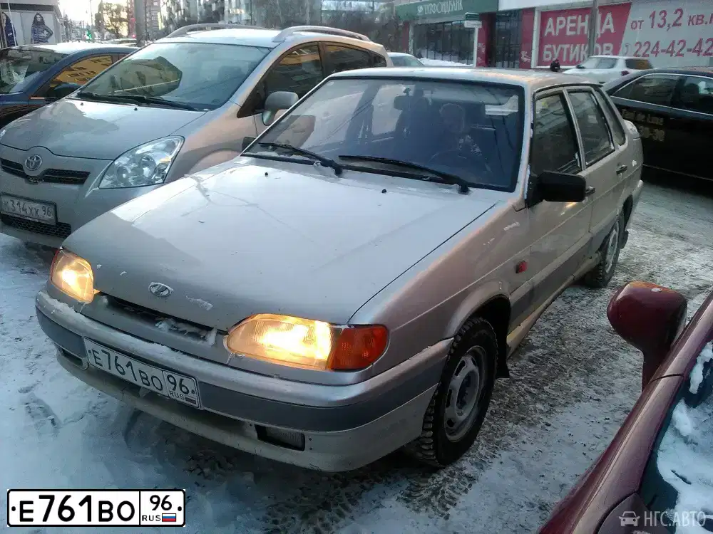 Фото автомобиля LADA 2115 SAMARA, 2006 — госномер В335ВК774. Цвет: СЕРЕБРИСТО-БЕЖЕВЫЙ