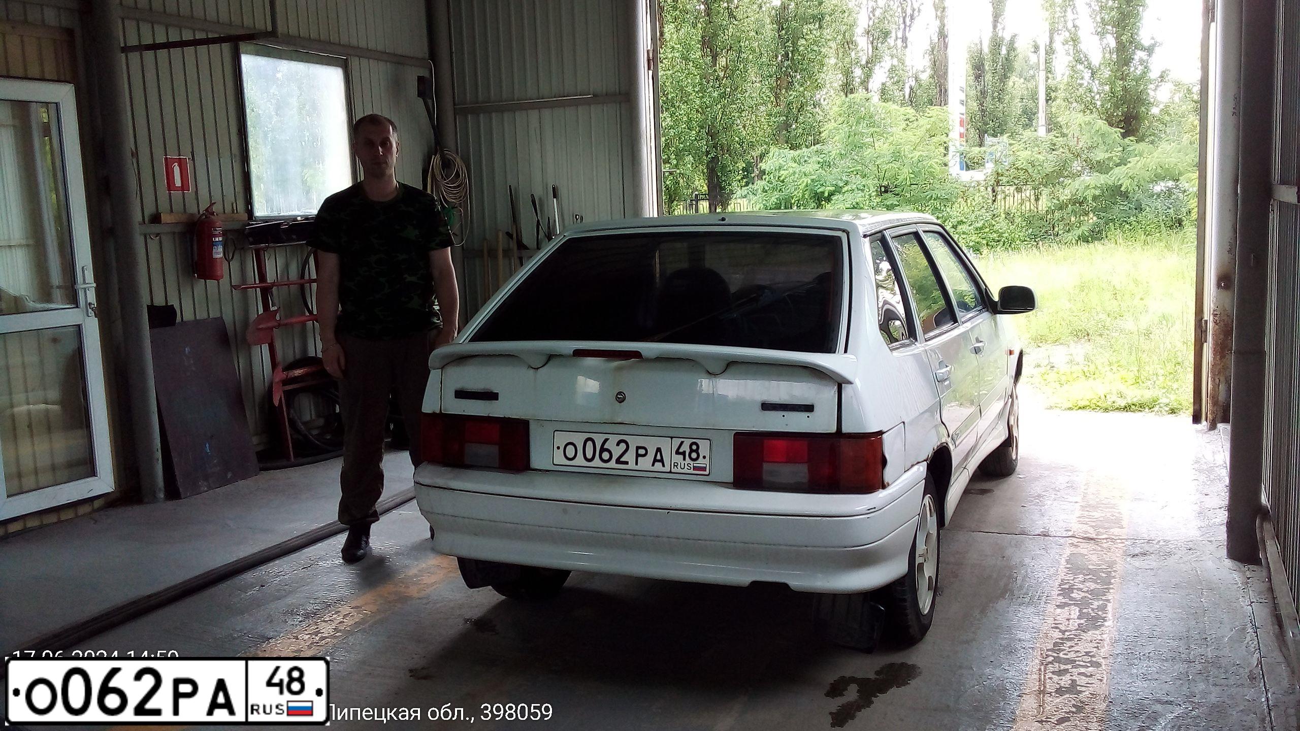 Фото автомобиля LADA 2114 SAMARA, 2010 — госномер О062РА48. Цвет: Белый