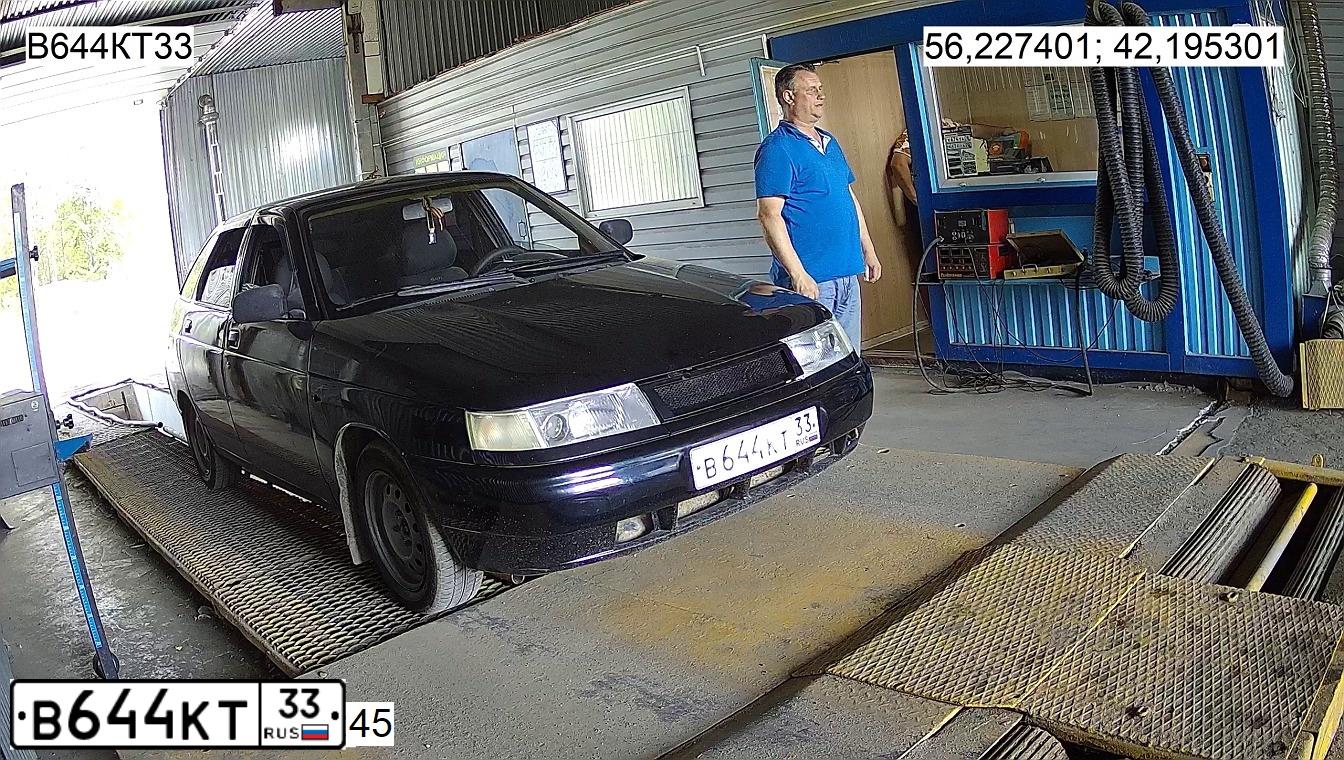 Фото автомобиля LADA 2112, 2006 — госномер Н598СХ33. Цвет: ГРАФИТОВЫЙ МЕТАЛЛИК