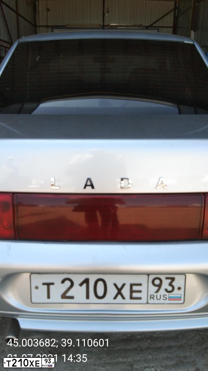 Фото автомобиля LADA 2110, 2001 — госномер Т210ХЕ93. Цвет: СЕРЕБРИСТО-ГОЛУБОЙ