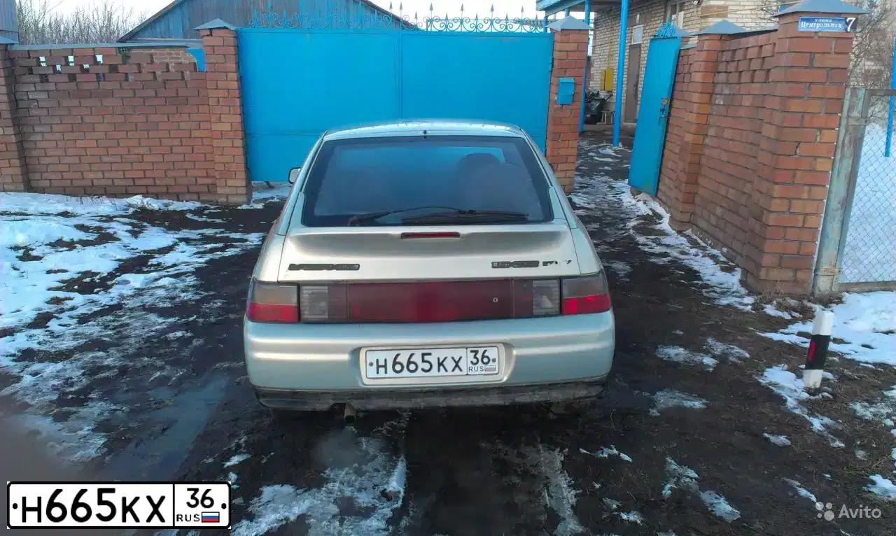 Фото автомобиля LADA 2112, 2002 — госномер М924УВ161. Цвет: СЕРЕБРИСТО ЖЕЛТО-ЗЕЛЕНЫЙ