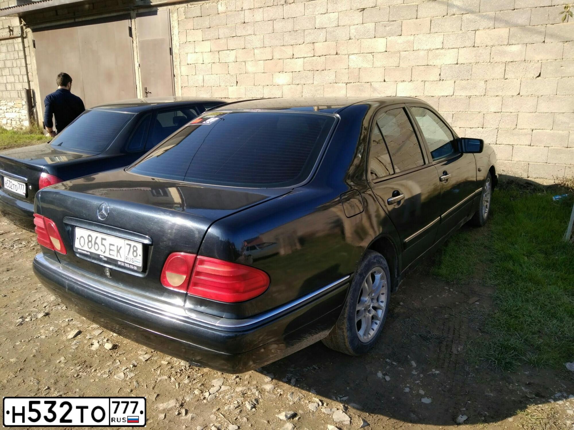 Фото автомобиля LADA 2170 PRIORA, 2009 — госномер О194ТА05. Цвет: СИНЕ-ЧЕРНЫЙ