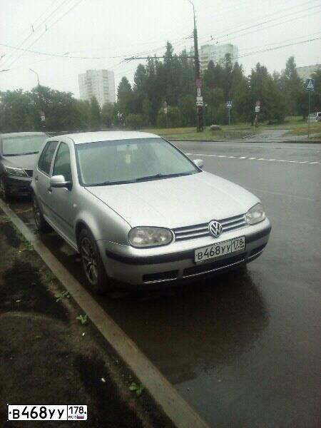 Фото автомобиля VOLKSWAGEN GOLF, 2002 — госномер О704АК10. Цвет: СЕРЕБРИСТЫЙ