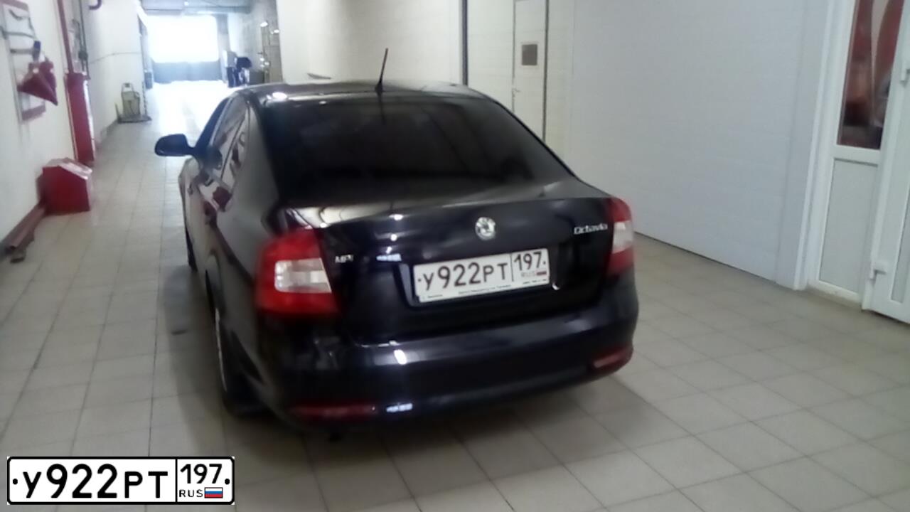 Фото автомобиля SKODA OCTAVIA, 2011 — госномер У922РТ197. Цвет: ЧЕРНЫЙ