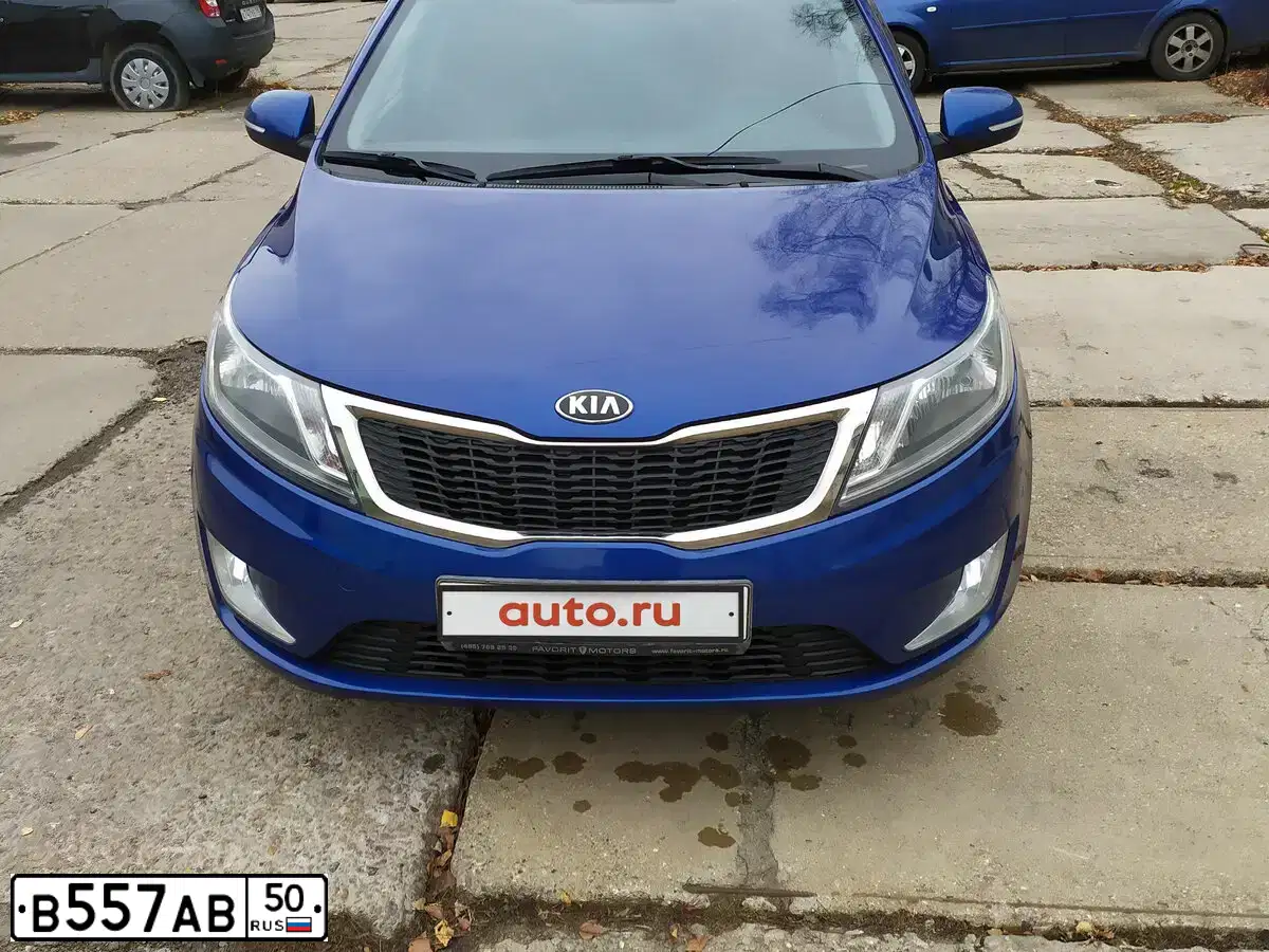 Фото автомобиля KIA RIO, 2013 — госномер В455СА799. Цвет: СИНИЙ