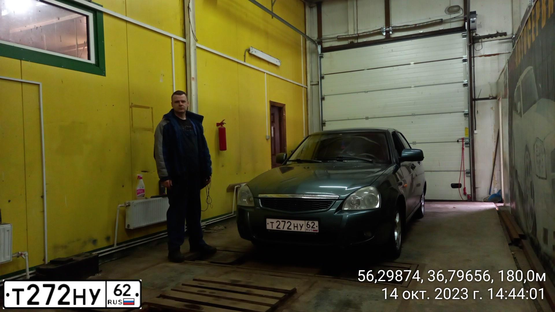 Фото автомобиля LADA PRIORA, 2009 — госномер М977ТВ790. Цвет: СЕРО-СИНЕ-ЗЕЛЕНЫЙ