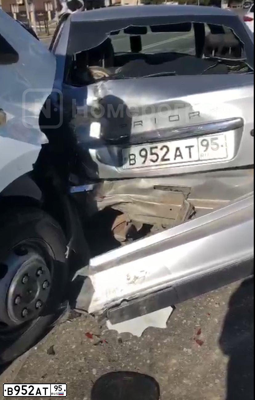 Фото автомобиля LADA 2170 PRIORA, 2015 — госномер К319АО95. Цвет: СВЕТЛО-СЕРЕБРИСТЫЙ МЕТАЛЛ