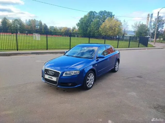 Фото автомобиля AUDI A4, 2007 — госномер Р418ОН797. Цвет: синий