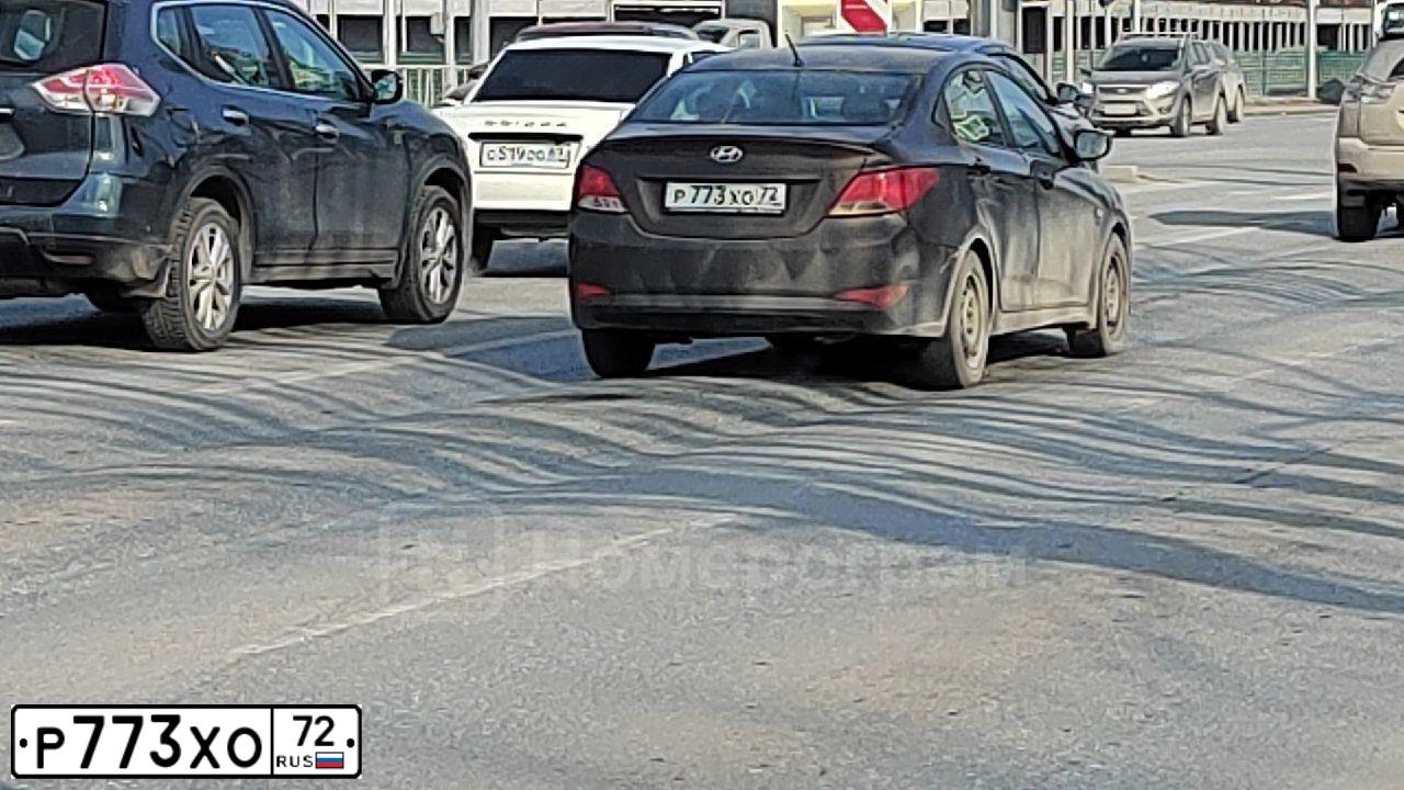 Фото автомобиля HYUNDAI SOLARIS, 2016 — госномер Р773ХО72. Цвет: Коричневый