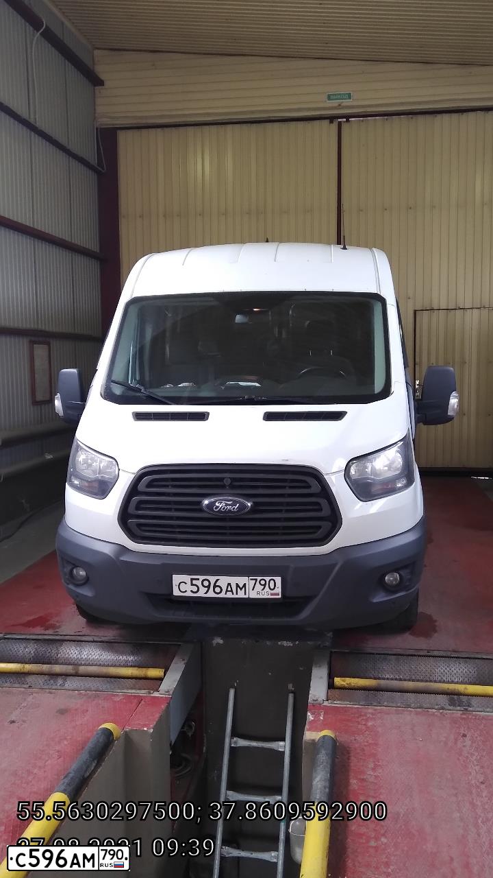 Фото автомобиля FORD TRANSIT, 2017 — госномер Х516МС797. Цвет: Белый