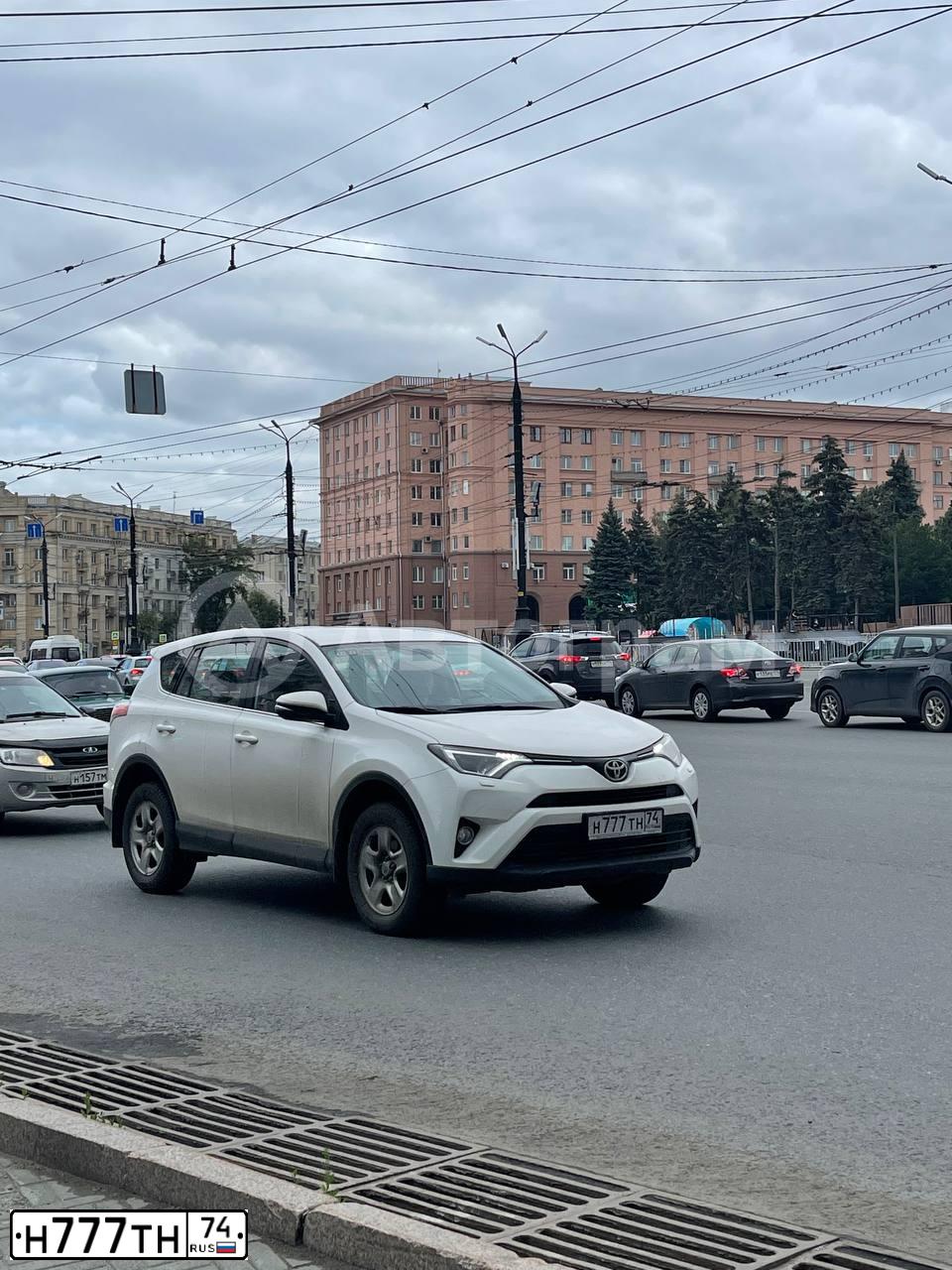 Фото автомобиля TOYOTA RAV4, 2010 — госномер Н777ТН174. Цвет: ЧЕРНЫЙ