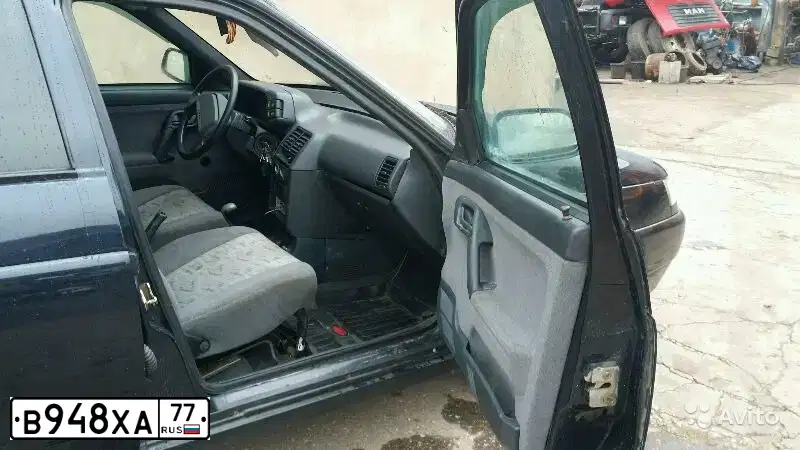 Фото автомобиля LADA 2111 LADA, 2006 — госномер Е644ЕР790. Цвет: ГРАФИТОВЫЙ МЕТАЛЛИК