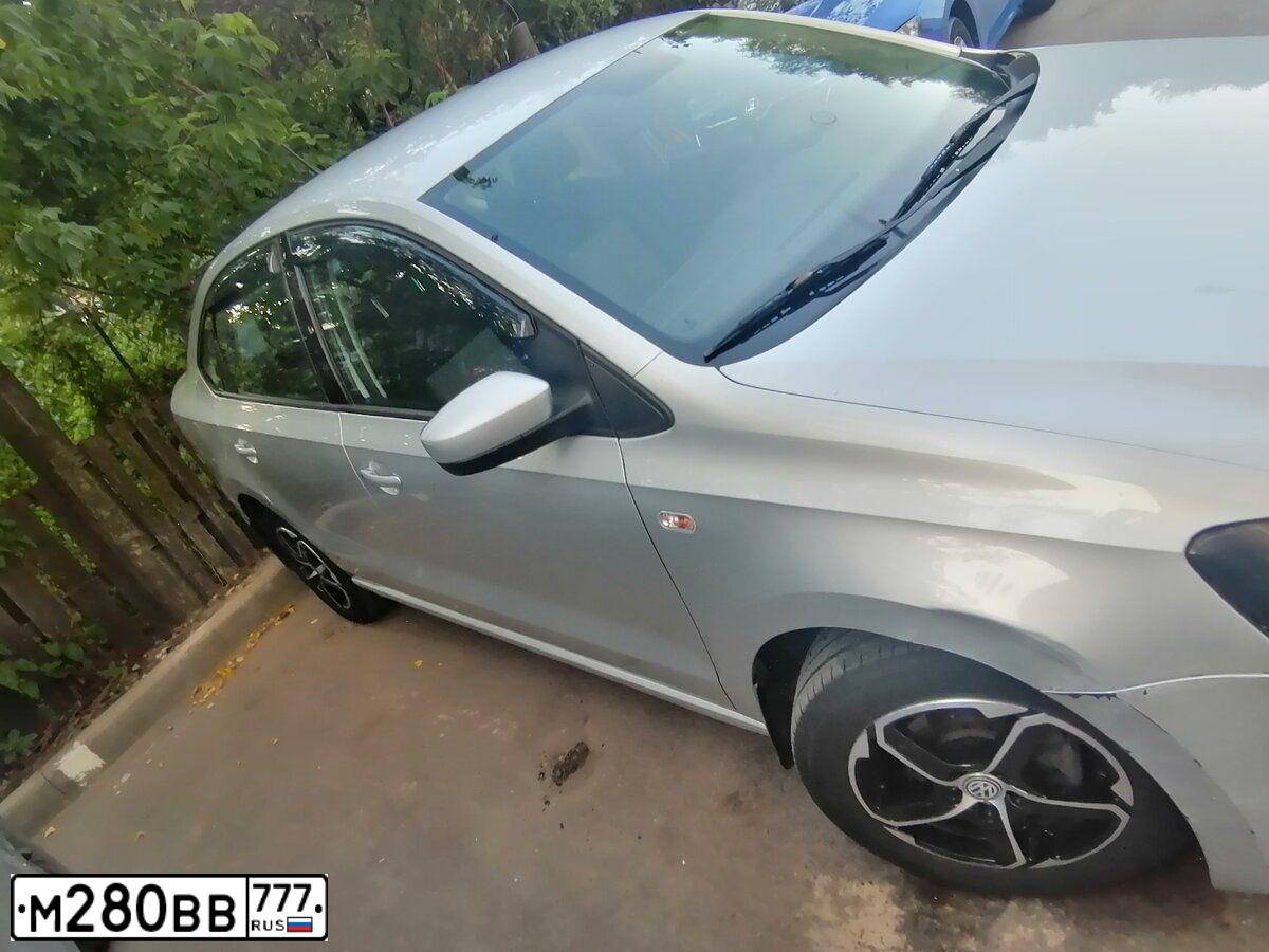 Фото автомобиля VOLKSWAGEN POLO, 2013 — госномер М280ВВ777. Цвет: СЕРЕБРИСТЫЙ