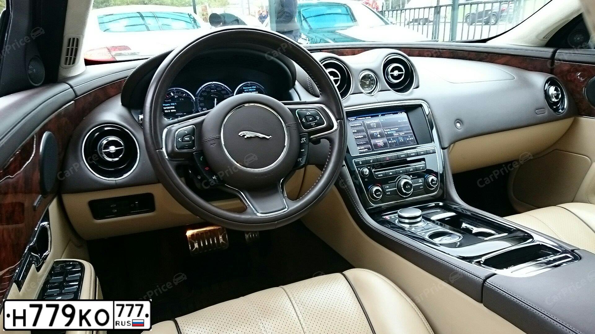 Фото автомобиля JAGUAR XJ-SERIE, 2013 — госномер У407УО33. Цвет: ЧЕРНЫЙ