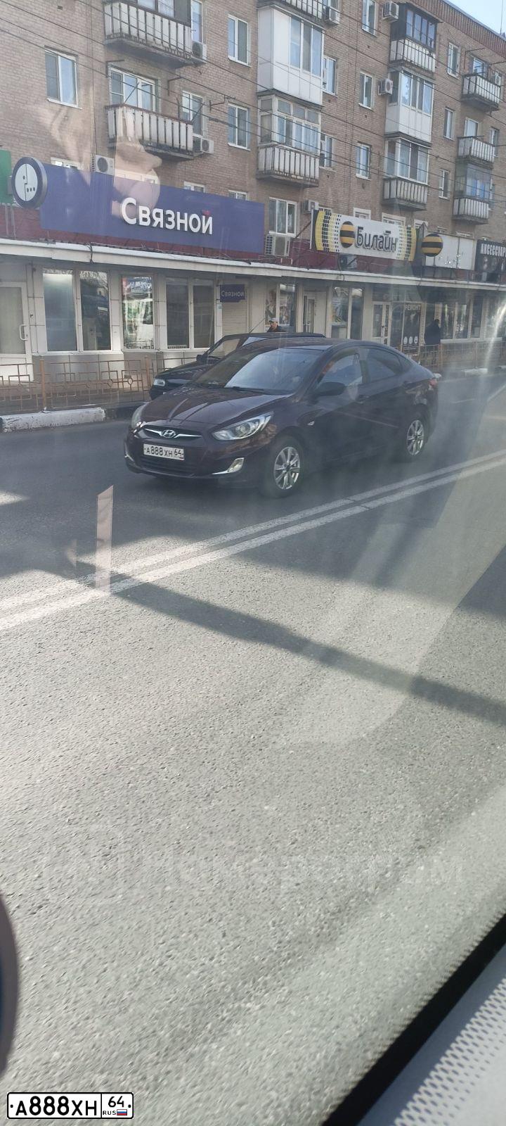 Фото автомобиля HYUNDAI SOLARIS, 2011 — госномер А888ХН64. Цвет: ФИОЛЕТОВЫЙ