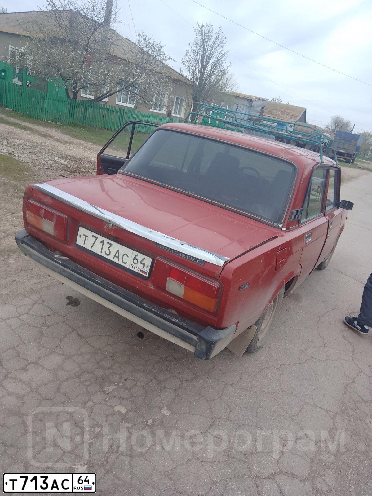 Фото автомобиля ВАЗ 21053, 1996 — госномер М892ВН164. Цвет: ВИШНЕВЫЙ