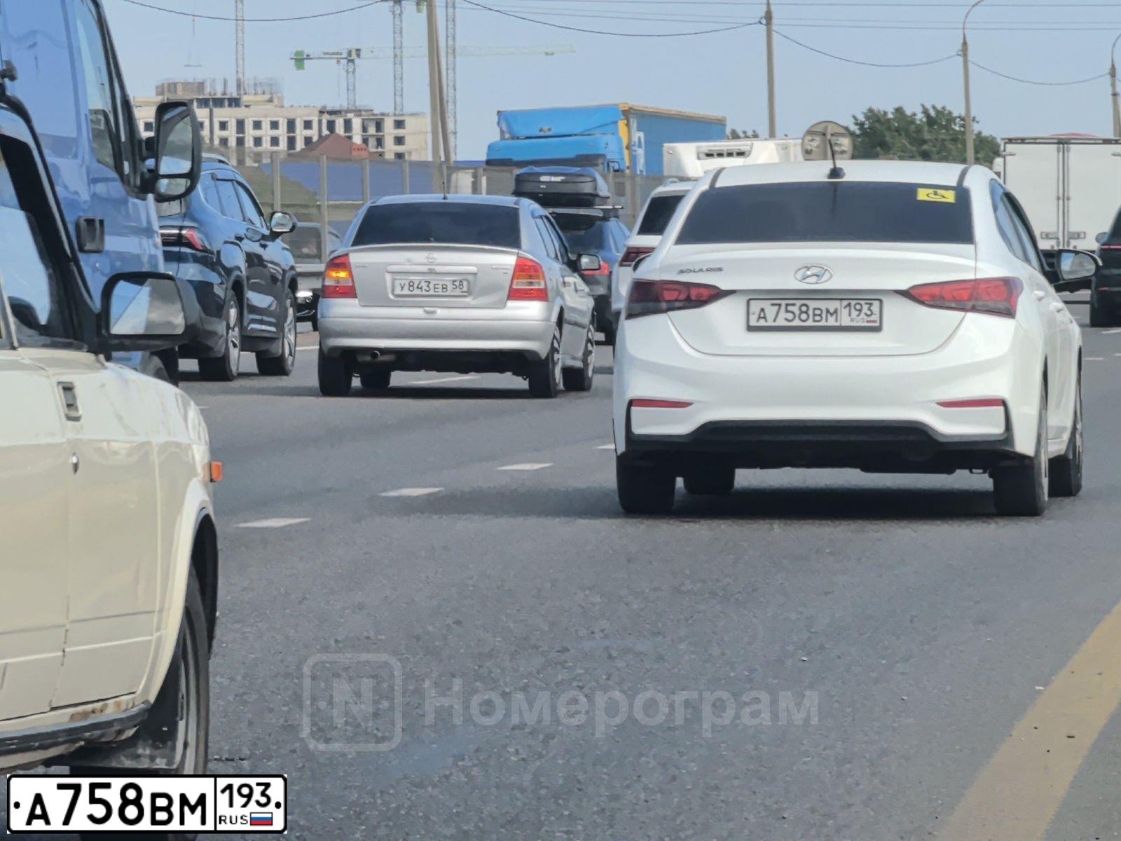 Фото автомобиля HYUNDAI SOLARIS, 2018 — госномер А758ВМ193. Цвет: Белый