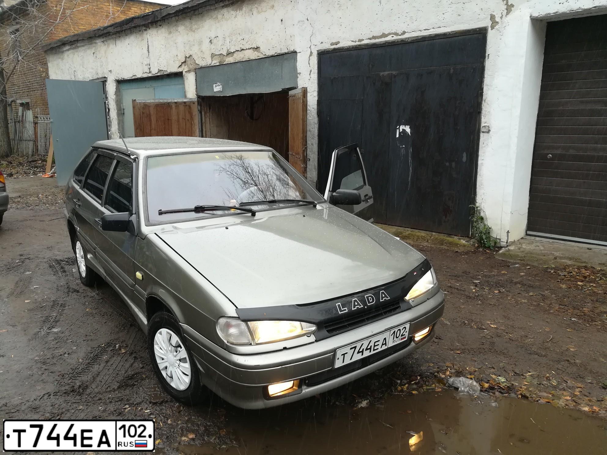 Фото автомобиля LADA 2114 SAMARA, 2002 — госномер Т744ЕА102. Цвет: СЕРЕБР-СЕРО-ЗЕЛЕНЫЙ
