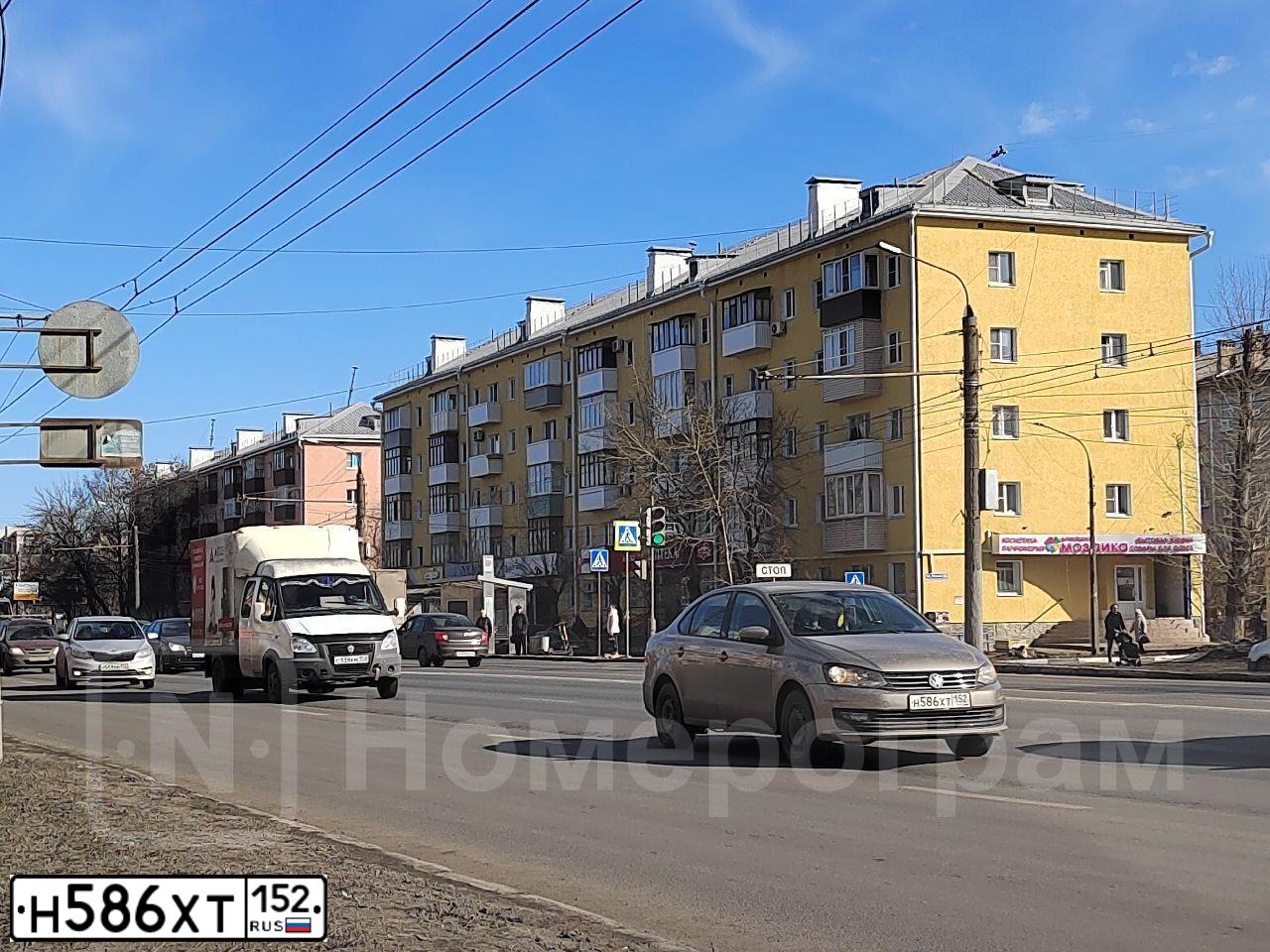 Фото автомобиля VOLKSWAGEN POLO, 2016 — госномер Н586ХТ152. Цвет: БЕЖЕВЫЙ