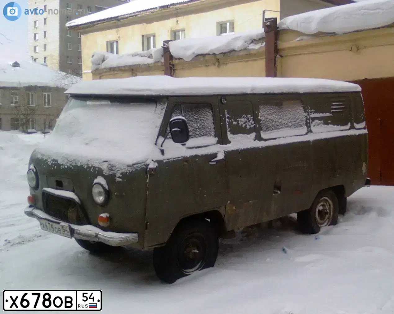 Фото автомобиля UAZ 3741, 1991 — госномер Н038АТ142. Цвет: ЗЕЛЕНЫЙ