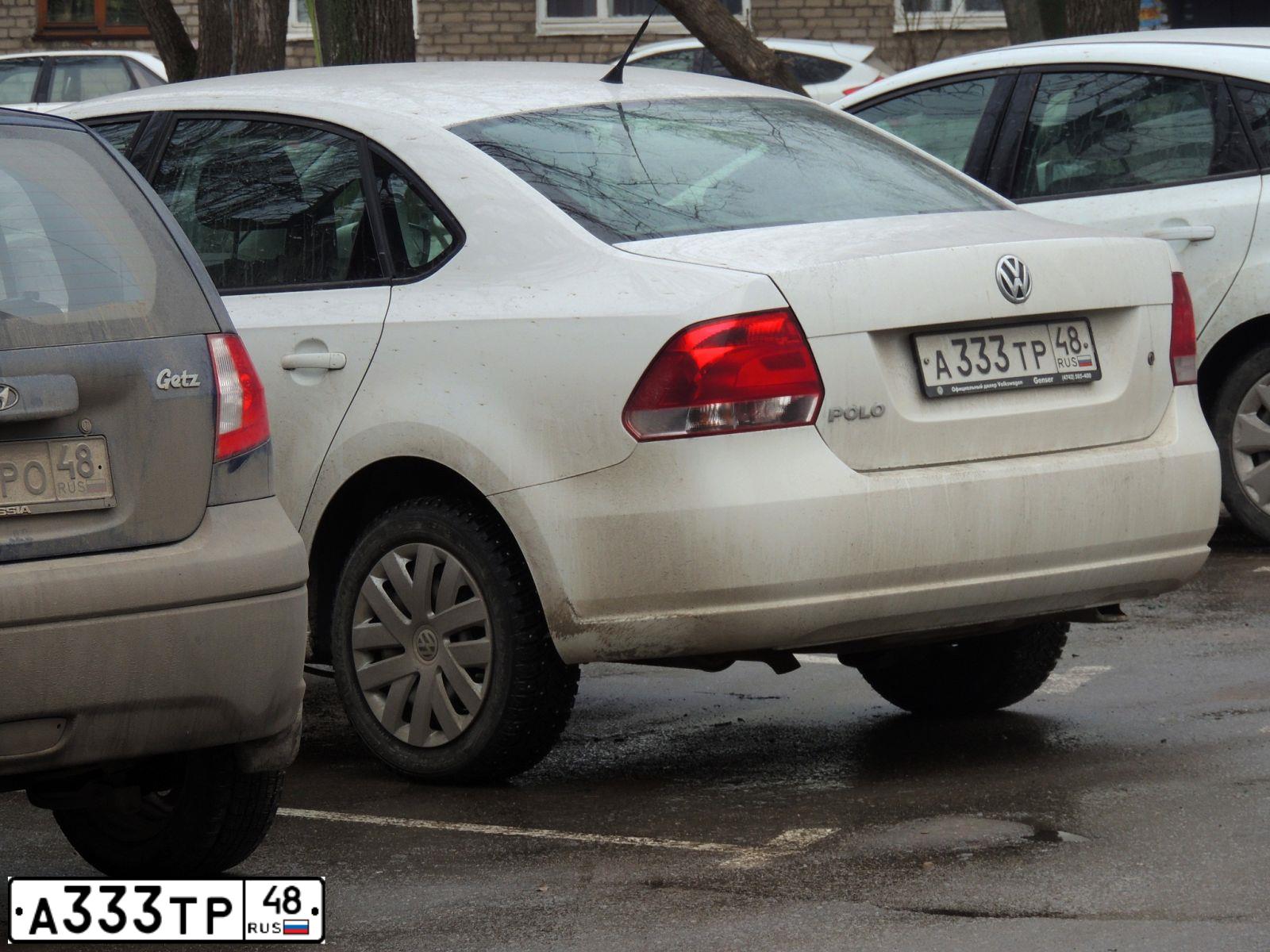 Фото автомобиля VOLKSWAGEN POLO, 2012 — госномер А333ТР48. Цвет: Белый