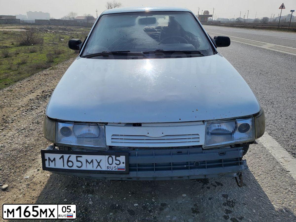 Фото автомобиля LADA 2109 SAMARA, 2001 — госномер М165МХ05. Цвет: СВЕТЛО-СЕРЕБРИСТЫЙ МЕТАЛЛ