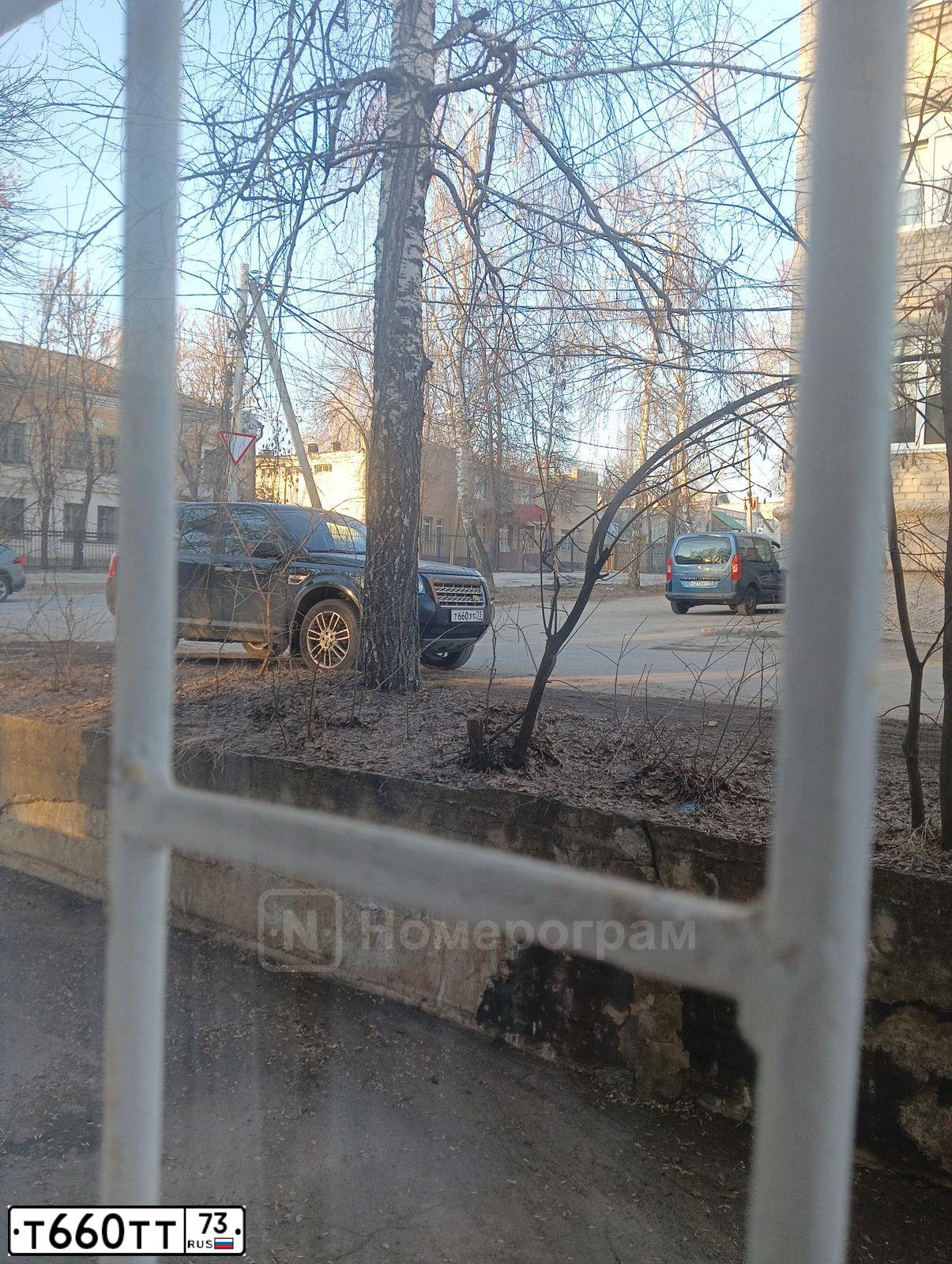 Фото автомобиля LADA 2112, 2005 — госномер Т660ТТ73. Цвет: СРЕДНИЙ СЕРО-ЗЕЛЕН.МЕТАЛЛ