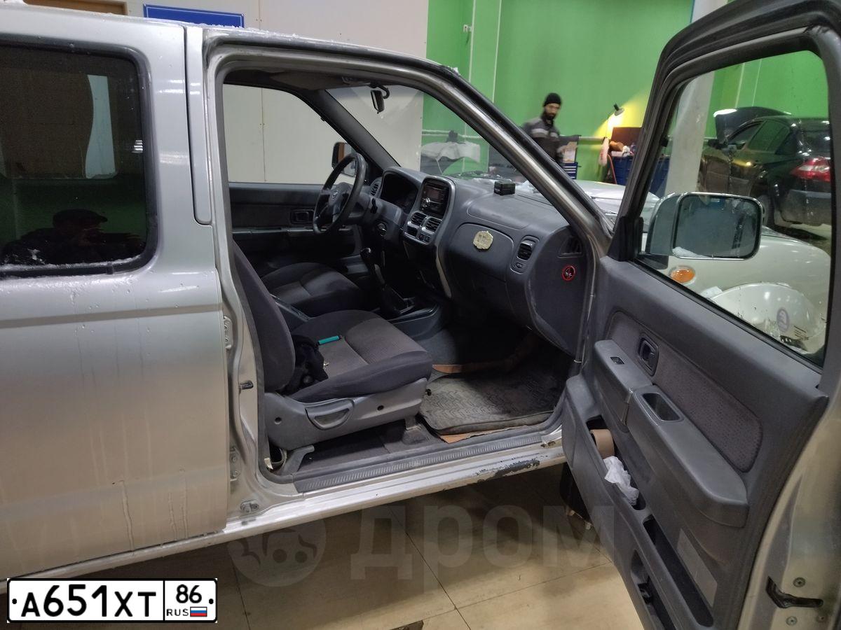 Фото автомобиля NISSAN TIIDA, 2008 — госномер А651ХТ86. Цвет: СЕРЕБРИСТЫЙ