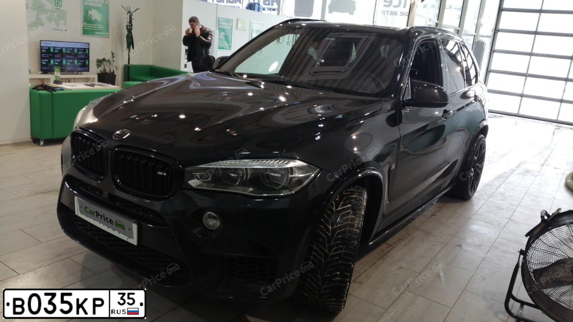 Фото автомобиля BMW X5 XDRIVE30D, 2021 — госномер К820УТ35. Цвет: ЧЕРНЫЙ